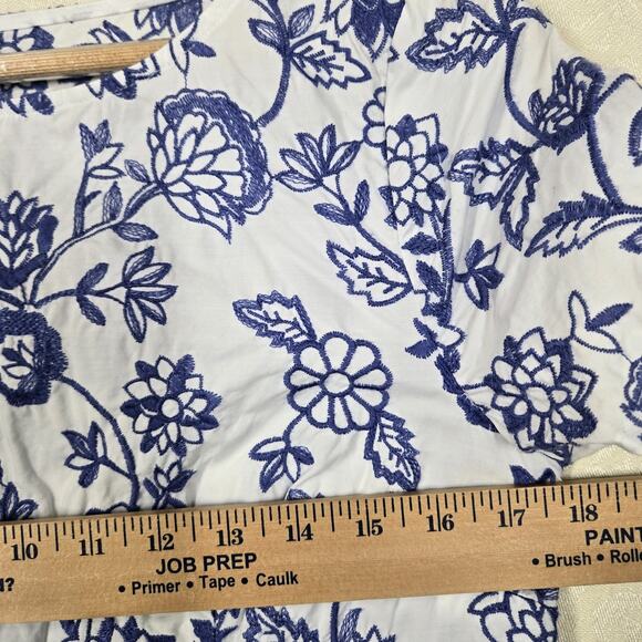 Talbots Top sz 6 Blue White Floral Embroidered 100% Cotton Scalloped Peplum Hem - Picture 12 of 14